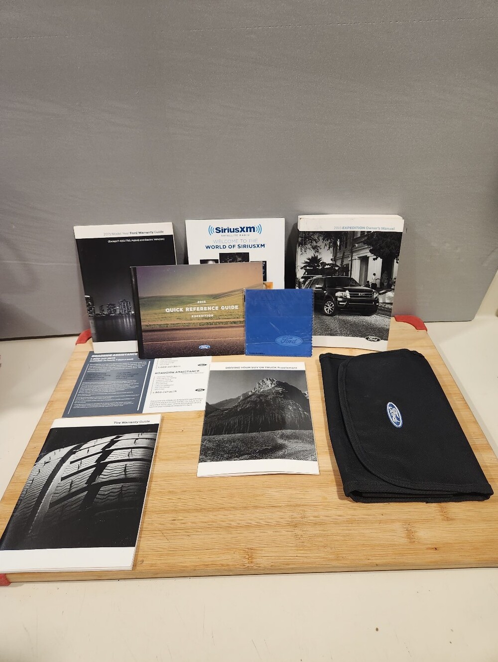 2015 FORD EXPEDITION OWNERS MANUAL BOOK SET + CASE Complete